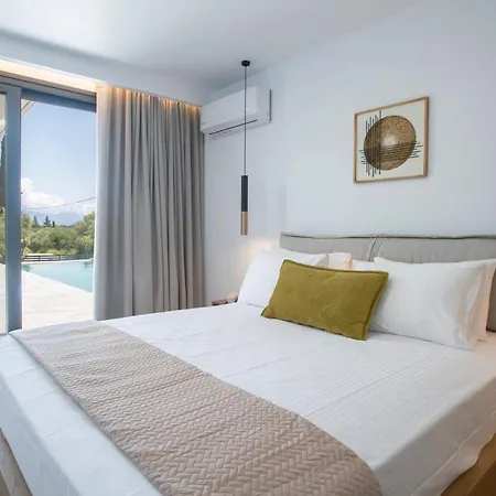 Eros - Afroditi Collection * Nydri (Lefkada)